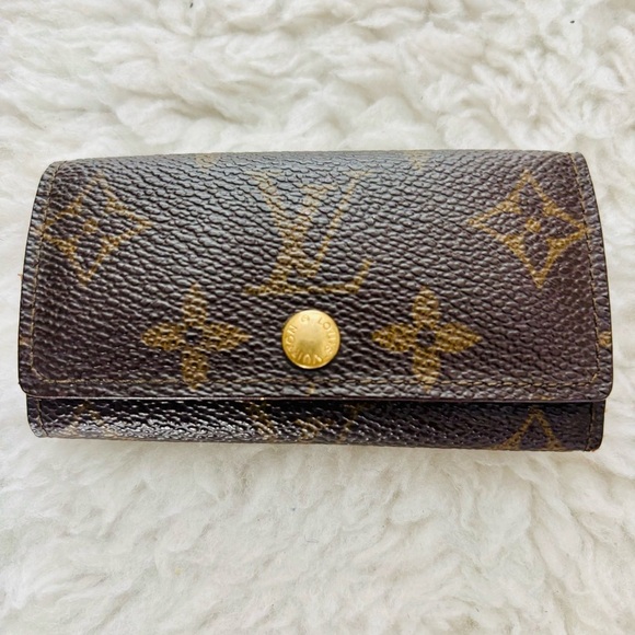 Louis Vuitton Monogram Leather Vintage 4 Hooks Key Holder - Picture 1 of 16